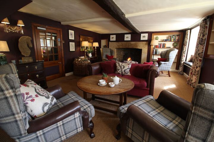 Lounge 57 of 62