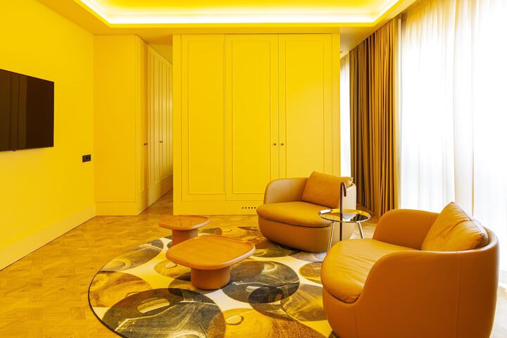 Room 36 of 86