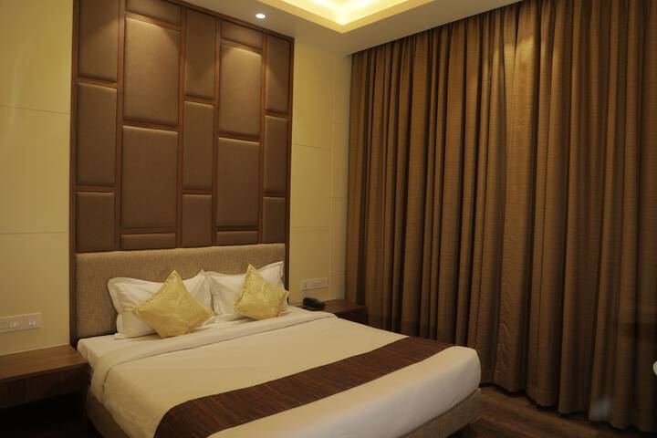 Room 17 of 133