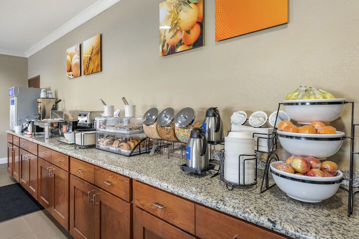 Breakfast buffet