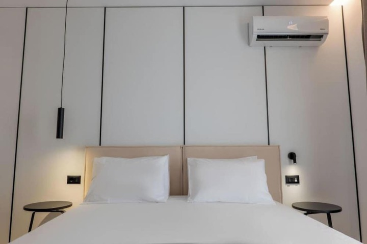 Room 19 of 100