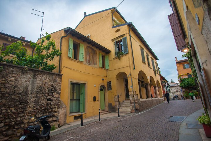 Photo of Palazzo Ponte Pietra