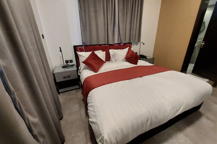 Room 29 of 60