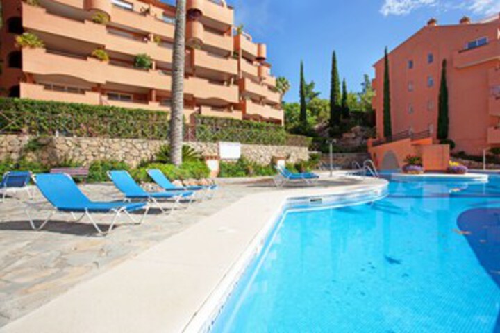 Pool 6 of 13