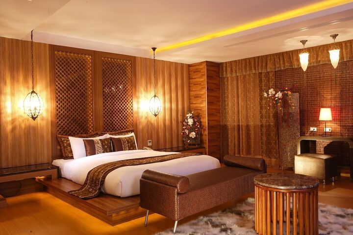 Room 21 of 80