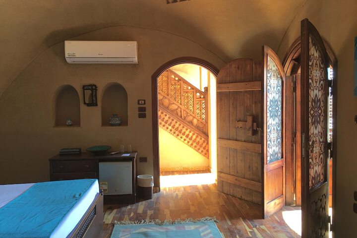 Room 82 of 193