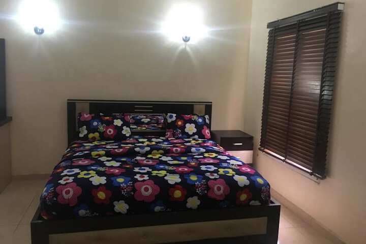 Room 2 of 25