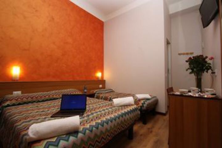 Room 30 of 40