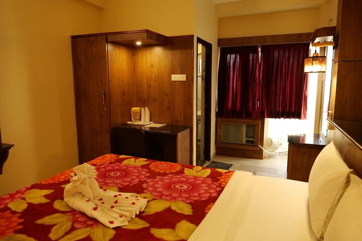 Room 3 of 19