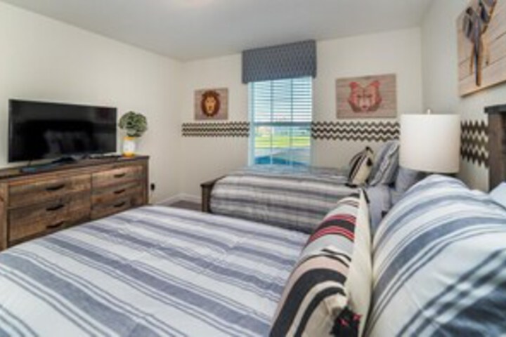 Room 18 of 24