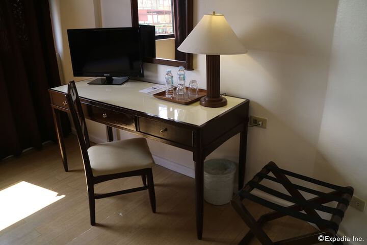 Room 56 of 77