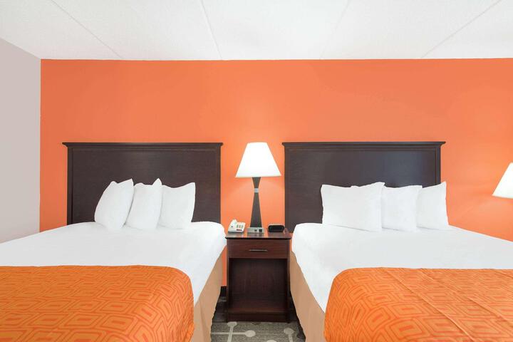 Double Accessible 2 Double Beds (7 of 11)