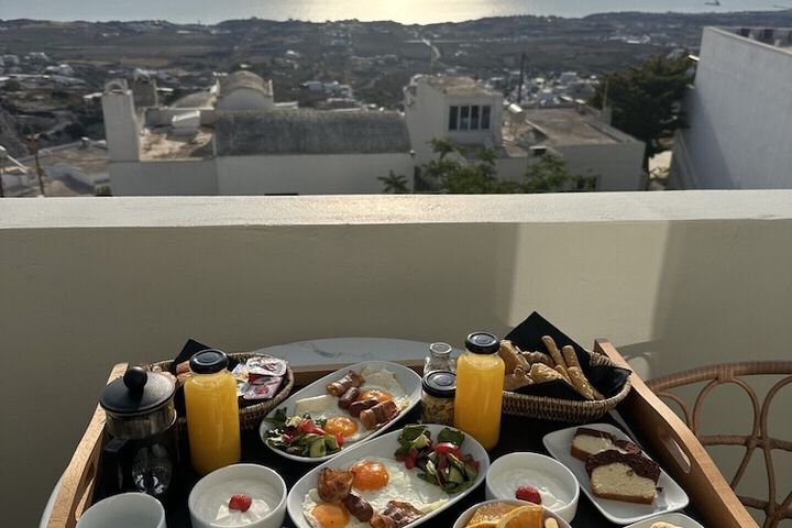 Breakfast/Coffee Service 80 of 99