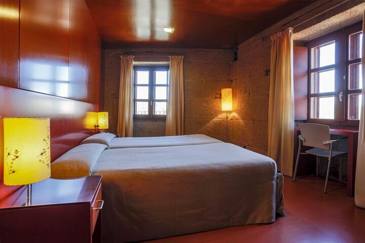 Room 8 of 45