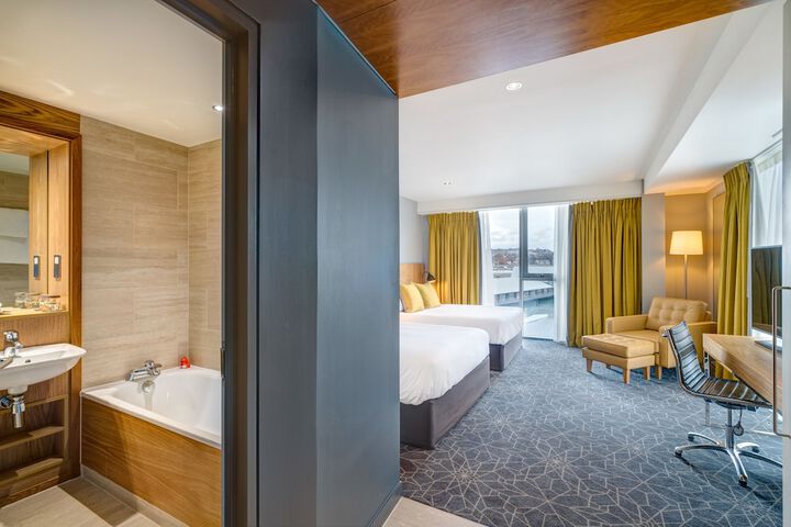 Room 33 of 78
