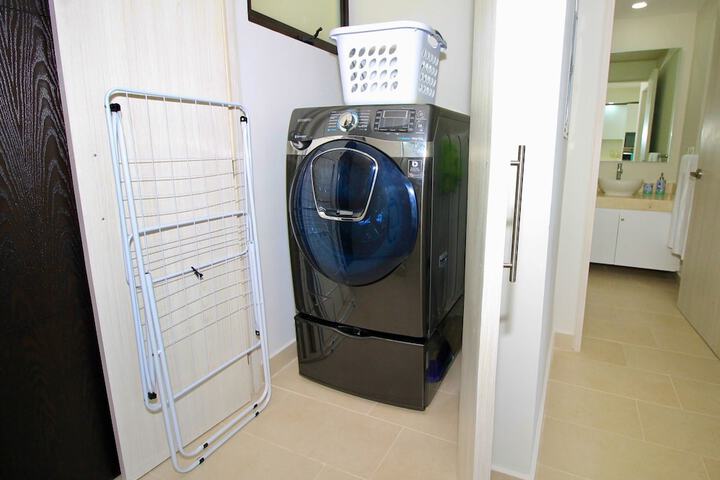 Laundry 58 of 117