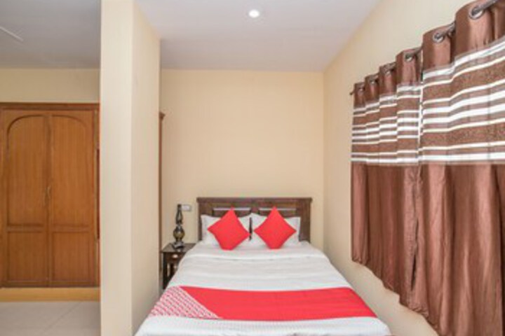 Room 18 of 27