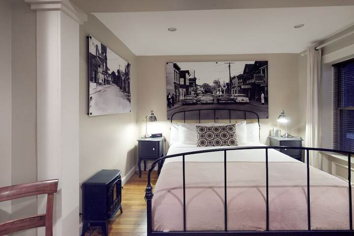Room 11 of 26