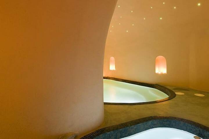 Hotel with Pool