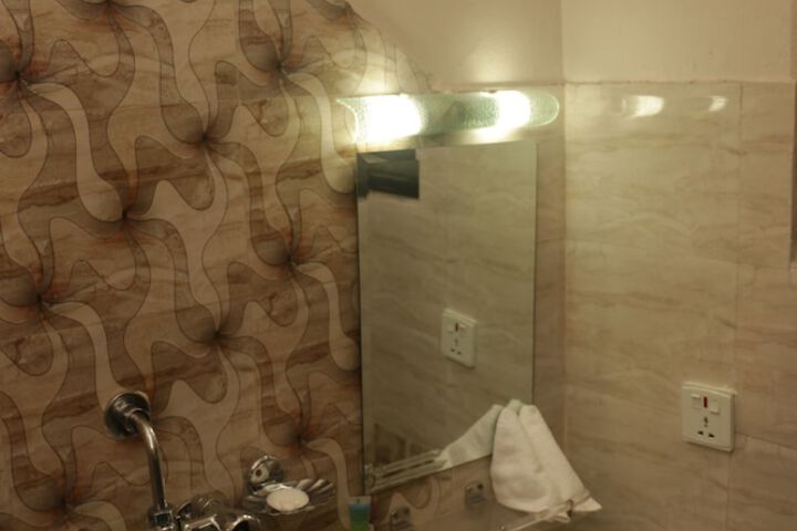Room 22 of 52