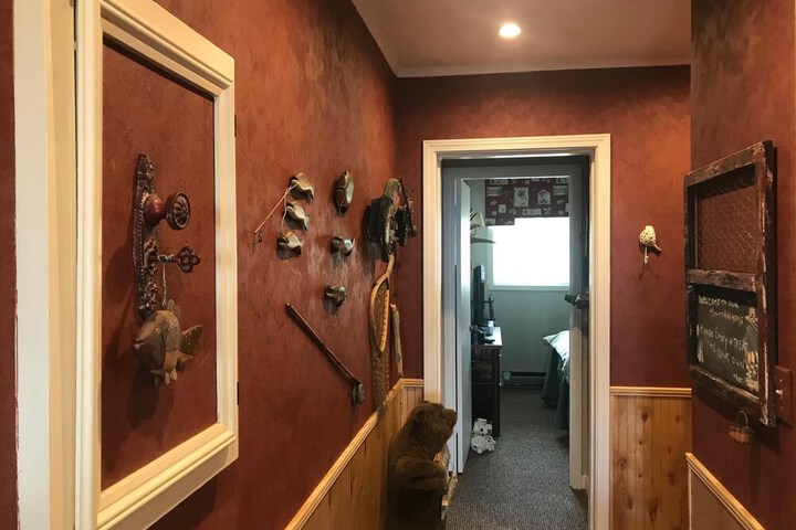 Room 6 of 24