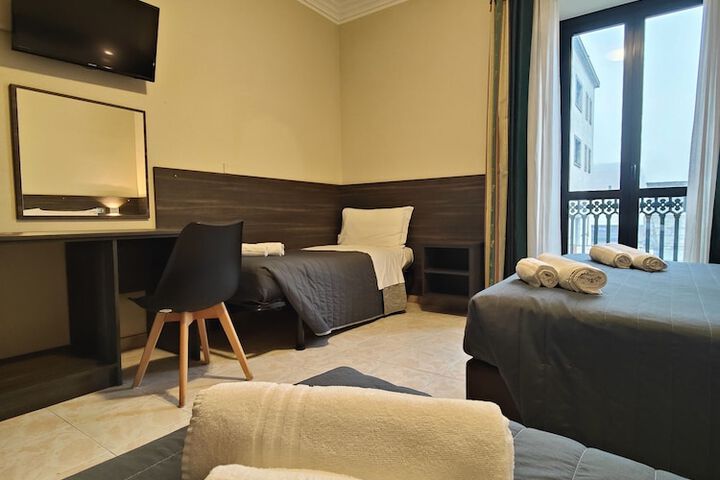 Room 9 of 65