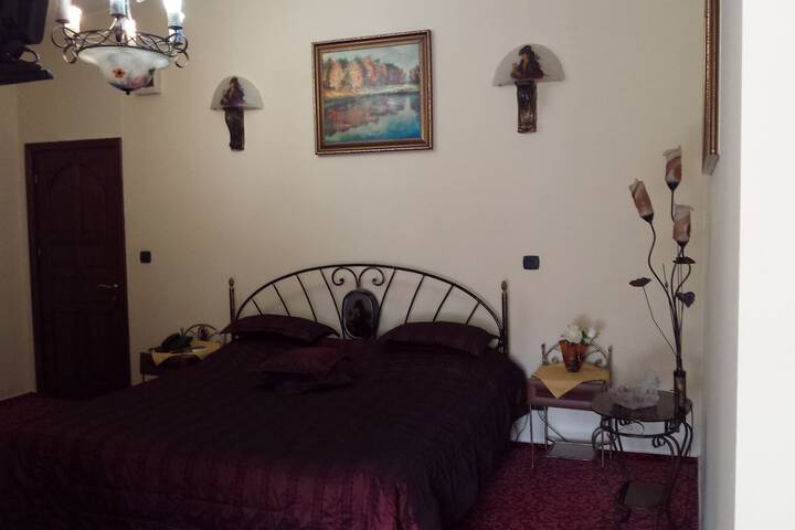Room 17 of 39