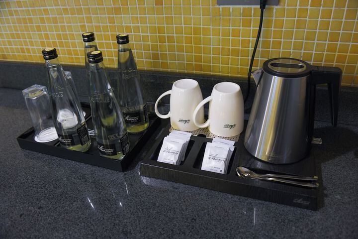 Breakfast/Coffee Service 47 of 86
