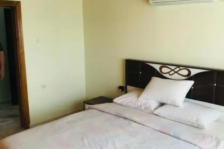 Room 2 of 9