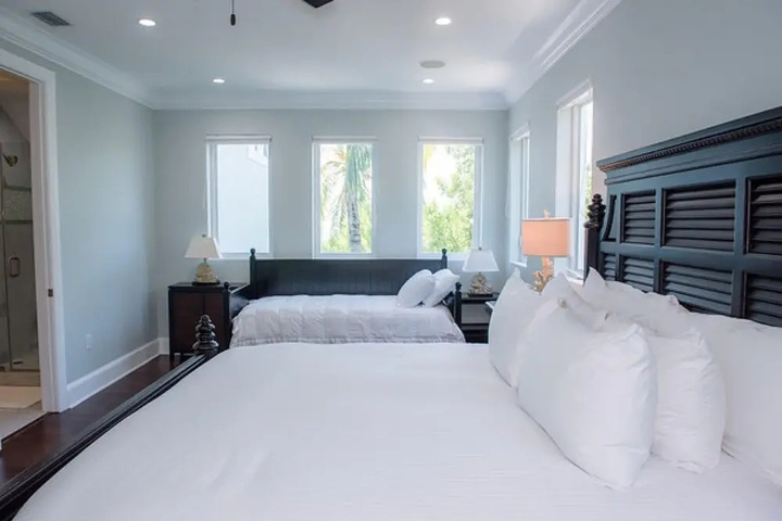Room 4 of 26