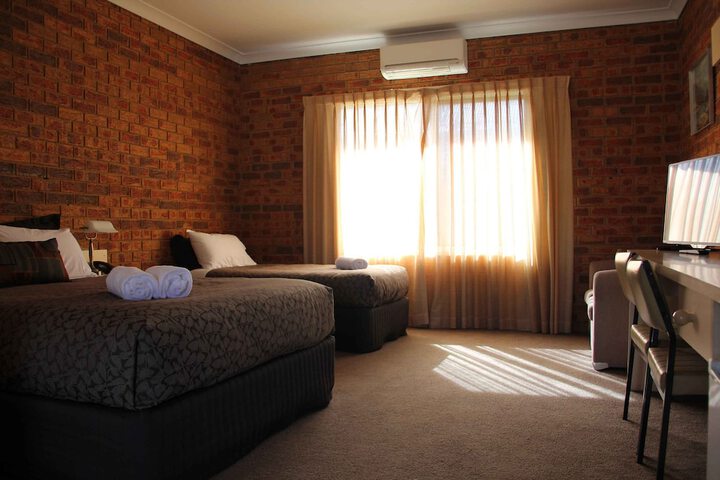 Room 4 of 21