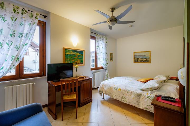 Room 26 of 115