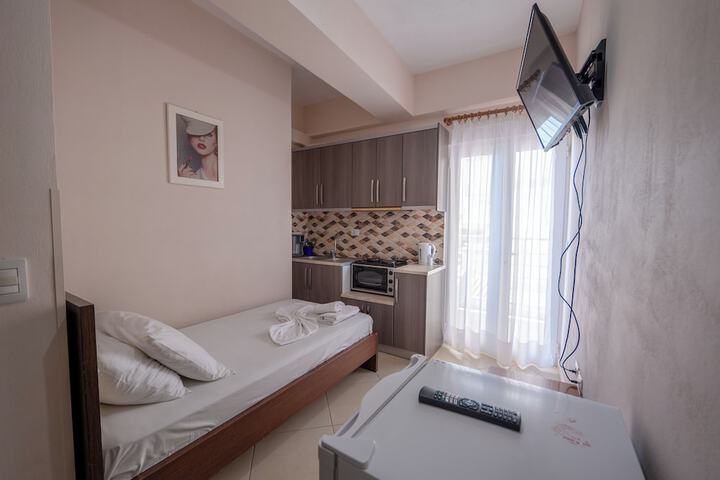 Room 44 of 76
