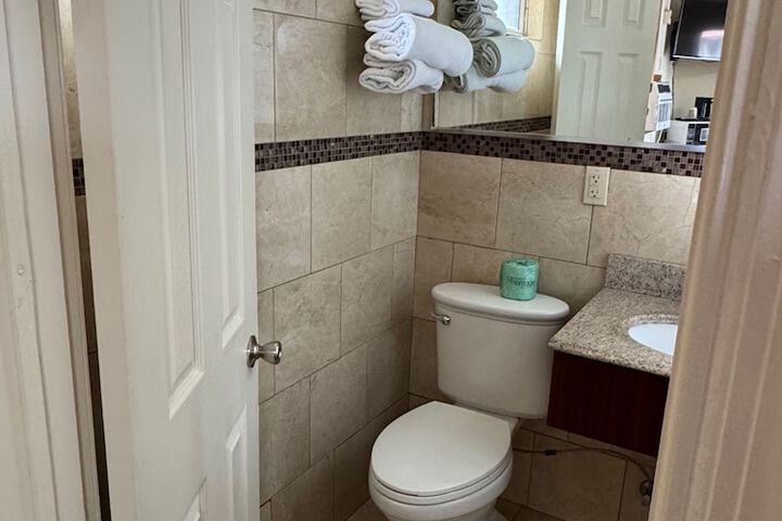 Room 12 of 21