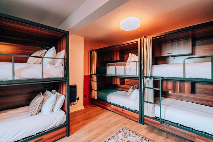 Room 28 of 52