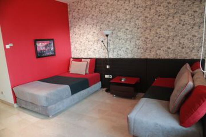 Room 7 of 23