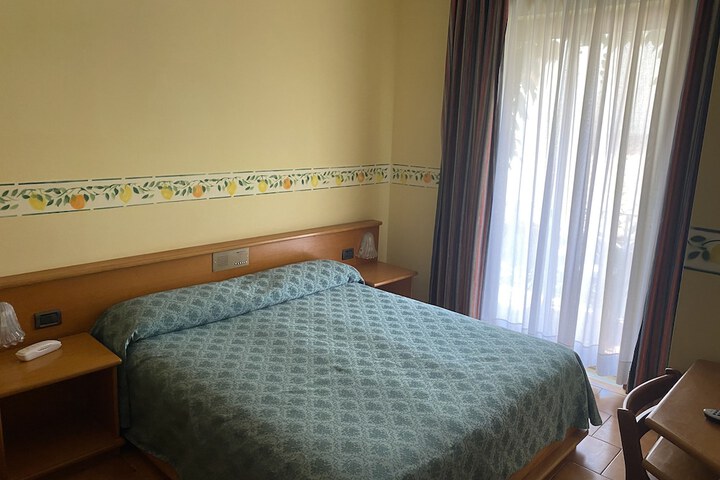 Room 16 of 58