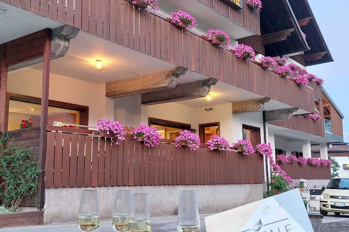 Hotel 74 of 78