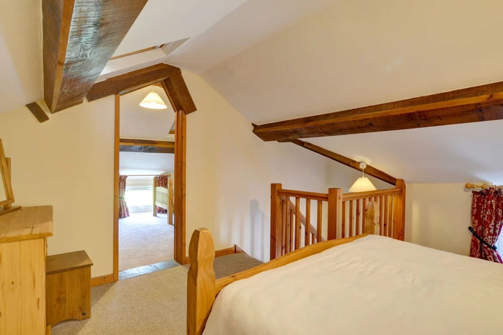 Charming Holiday Home in Llangurig With Garden