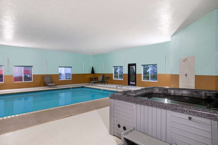 Pool 36 of 68