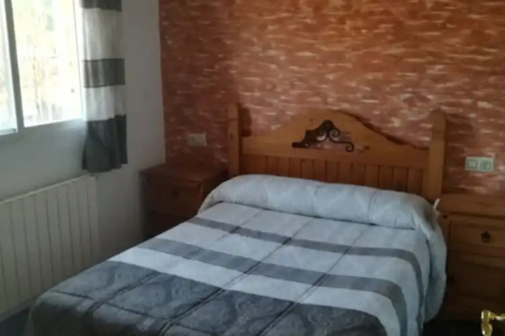Room 4 of 14