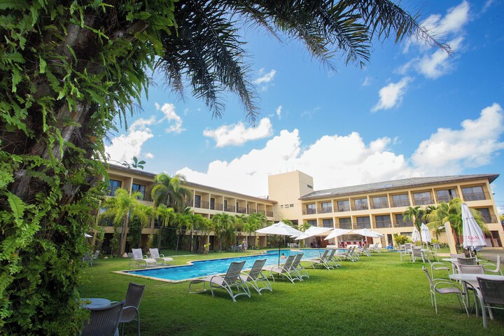 Hotel Pool