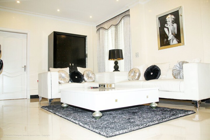 Lounge 55 of 57