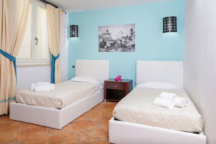 Room 14 of 43