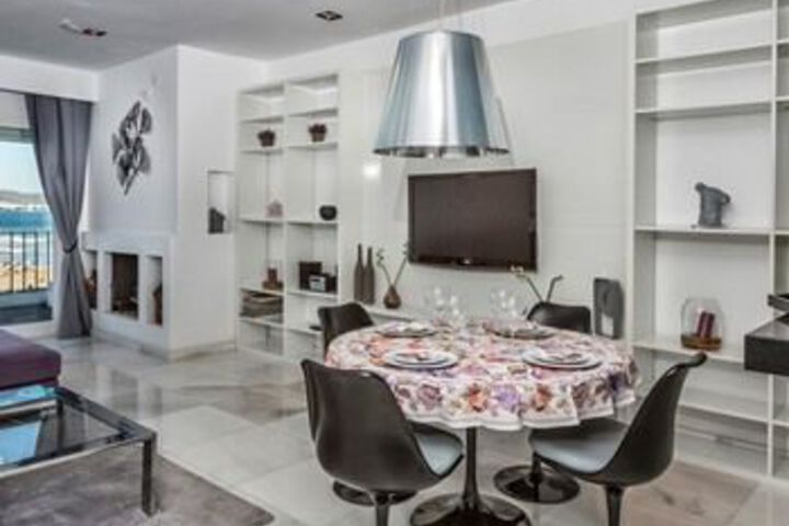 Room 15 of 21