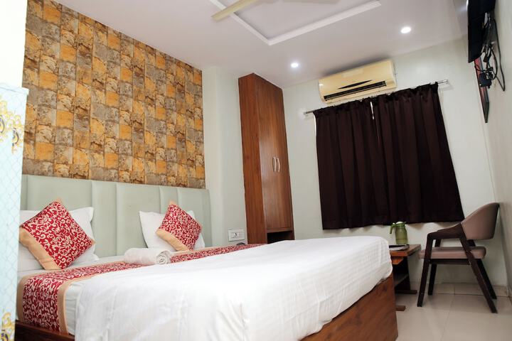 Room 18 of 48