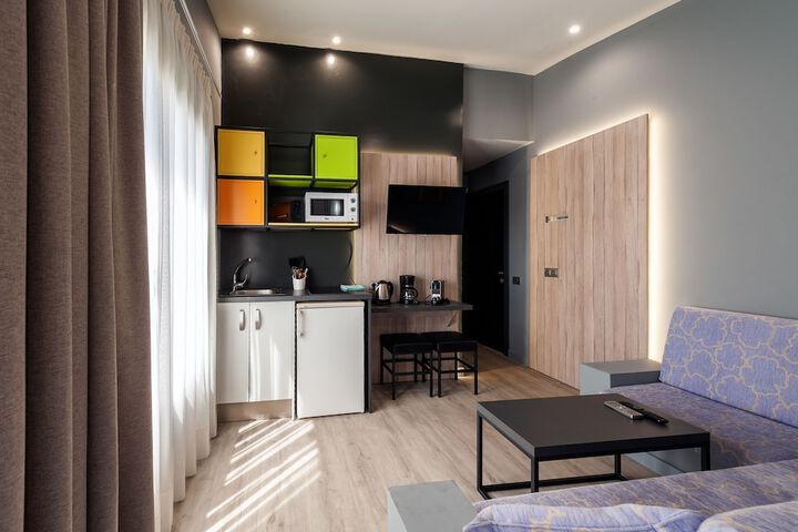 Room 22 of 48