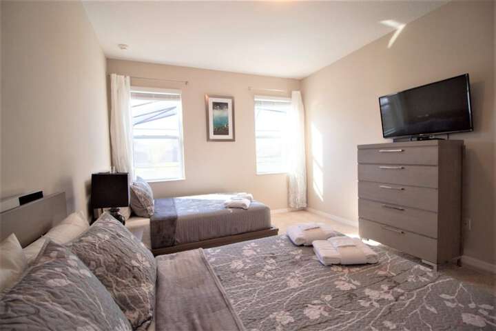 Room 4 of 64