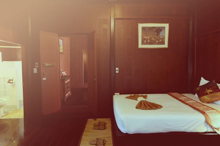 Room 16 of 86