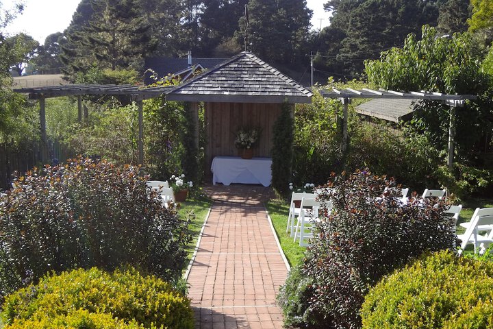 Hotel Exterior 79 of 87